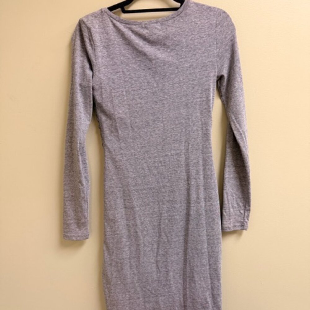 Leith Long Sleeve Ruched Dress - Picture 3 of 4